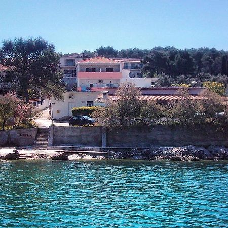 Apartments By The Sea Arbanija, Ciovo - 1085 Trogir Exterior photo